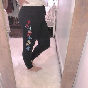 Jenni Intimates size medium black floral joggers